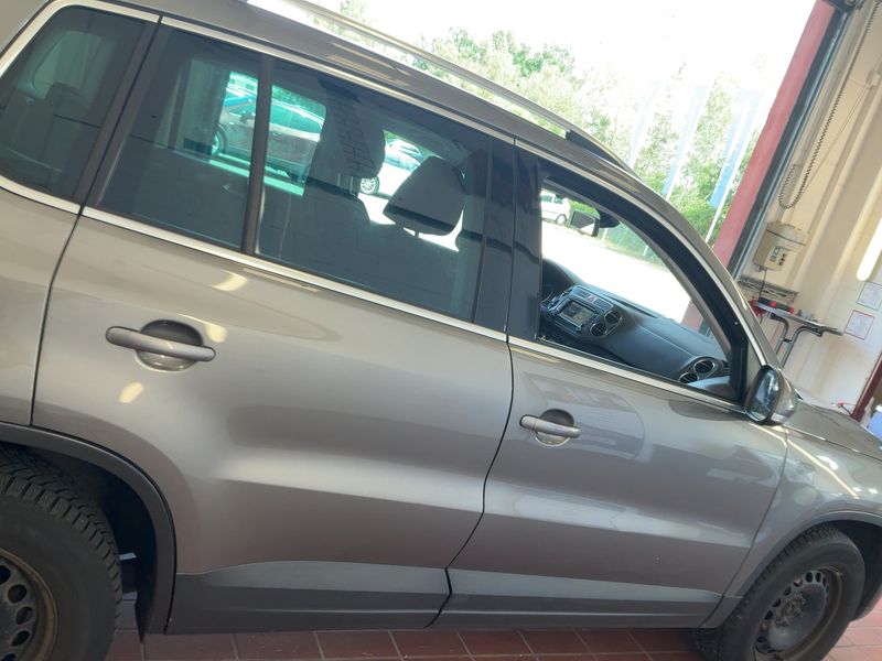 Volkswagen Tiguan 2.0 TDI Sport & Style 4Motion 2008 – снимка 10