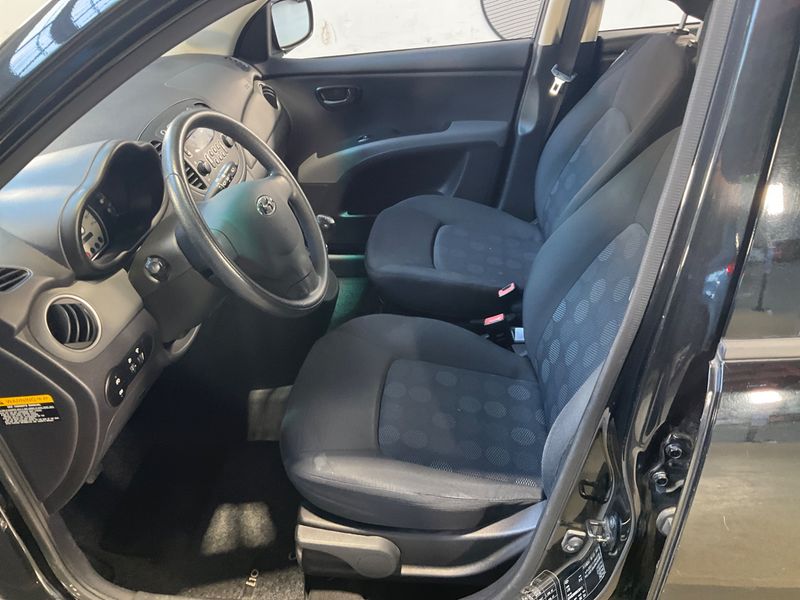Hyundai i10 1.1 Classic 2011 – снимка 3