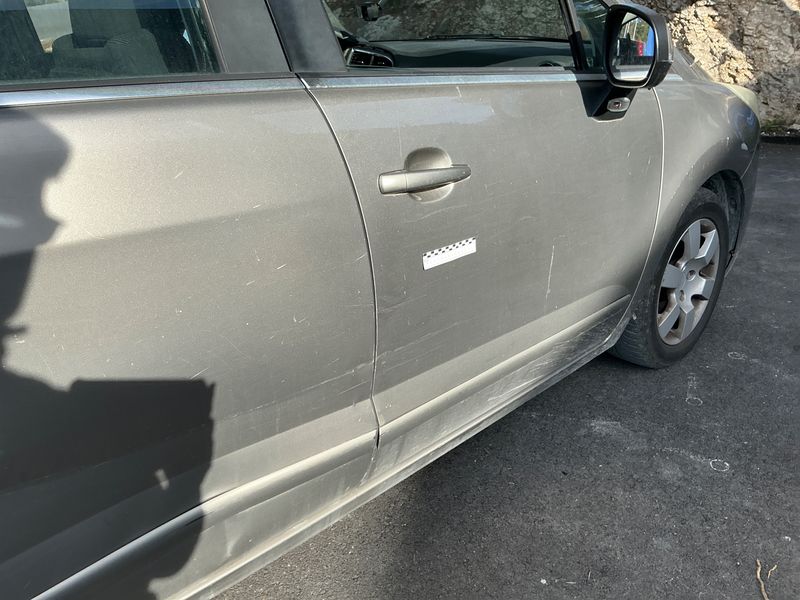 Peugeot 5008 1.6 HDi Premium 2011 – снимка 27
