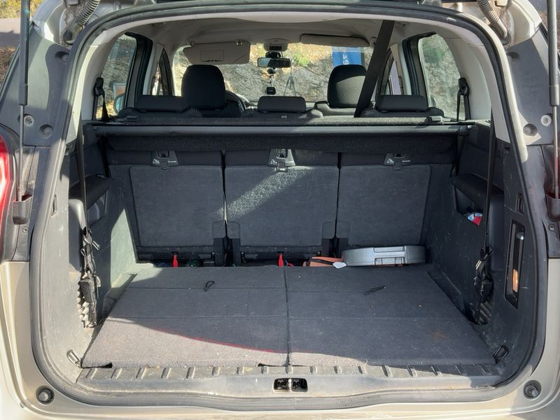 Peugeot 5008 1.6 HDi Premium 2011 – снимка 15