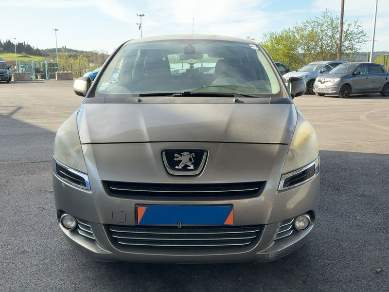 Peugeot 5008 1.6 HDi Premium 2011 – снимка 14