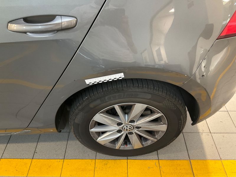 Volkswagen Golf VII 1.6 TDI Business BlueMotion Tech 2014 – снимка 27