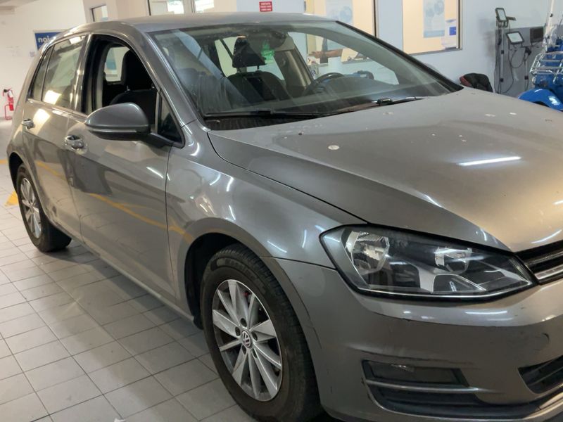 Volkswagen Golf VII 1.6 TDI Business BlueMotion Tech 2014 – снимка 12