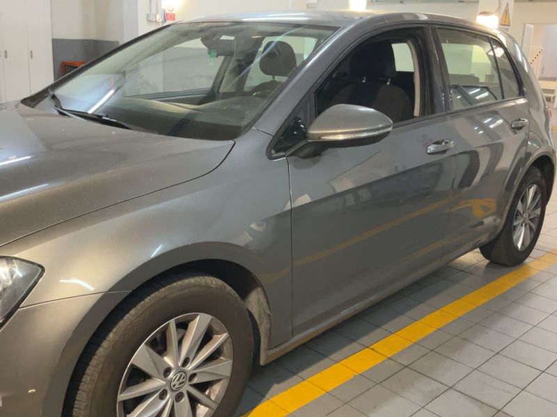 Volkswagen Golf VII 1.6 TDI Business BlueMotion Tech 2014 – снимка 2