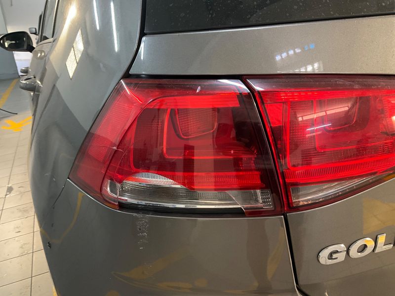 Volkswagen Golf VII 1.6 TDI Business BlueMotion Tech 2014 – снимка 36