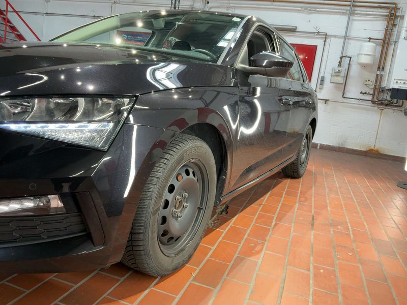 Skoda Scala 1.6 TDI Ambition 2020 – снимка 2