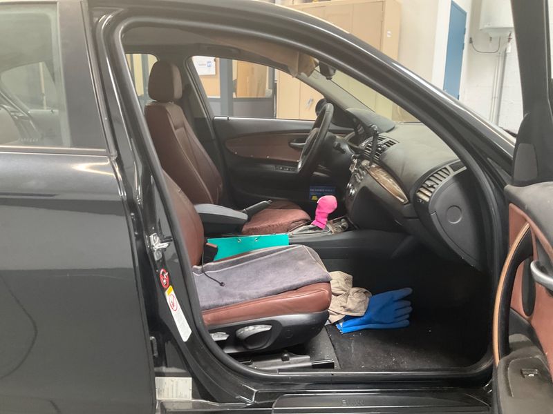 BMW 1er 120d Luxe 2008 – снимка 3
