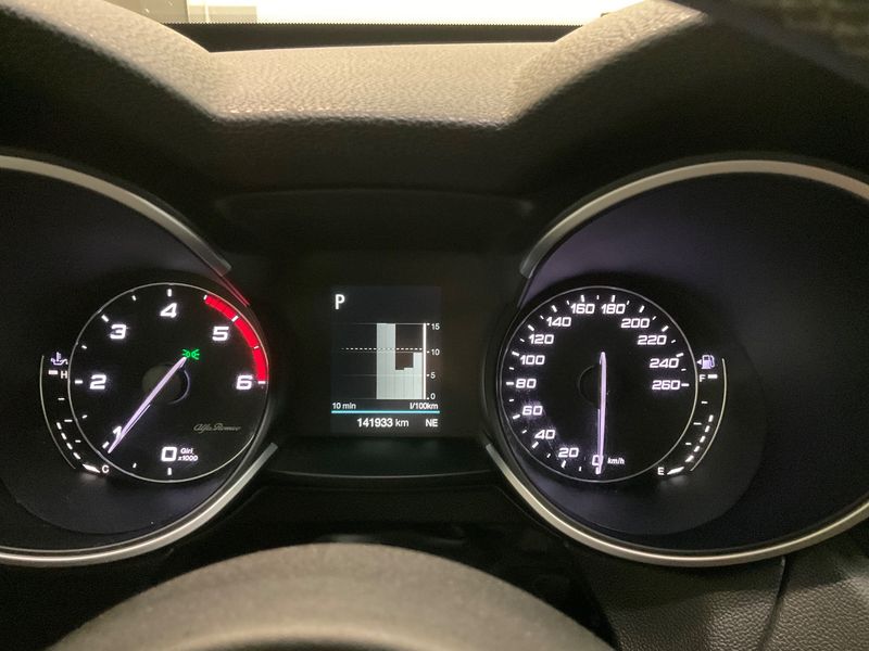 Alfa Romeo Stelvio 2.2 JTDM Business Q4 2018 – снимка 18