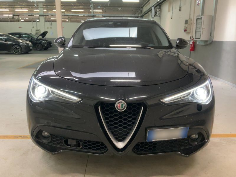 Alfa Romeo Stelvio 2.2 JTDM Business Q4 2018 – снимка 14