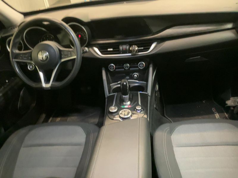 Alfa Romeo Stelvio 2.2 JTDM Business Q4 2018 – снимка 17