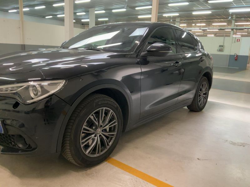 Alfa Romeo Stelvio 2.2 JTDM Business Q4 2018 – снимка 2