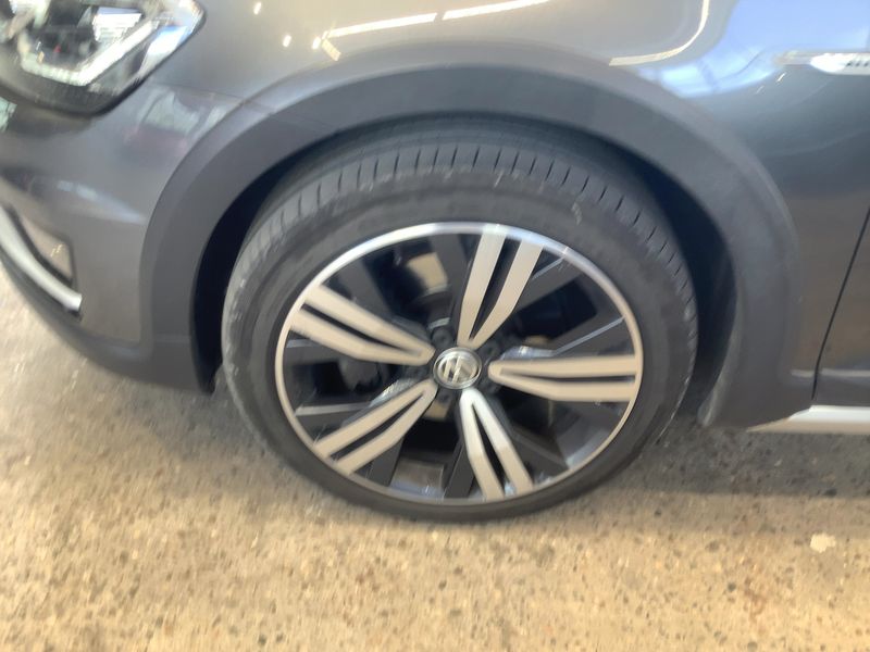Volkswagen Golf VII 2.0 TDI Alltrack 4Motion BlueMotion Tech 2018 – снимка 3