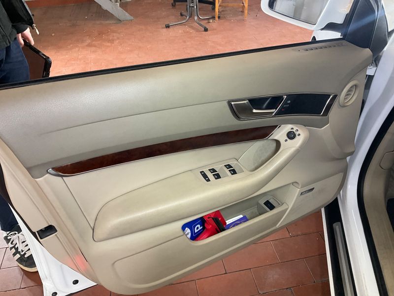 Audi A6 4.2 V8 FSI quattro 2008 – снимка 51