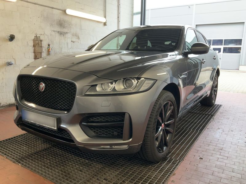Jaguar F-Pace 30d R-Sport AWD 2018 – снимка 1