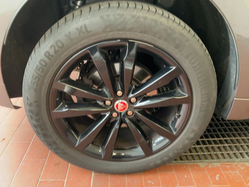 Jaguar F-Pace 30d R-Sport AWD 2018 – снимка 9