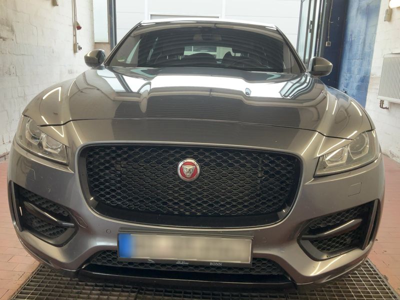 Jaguar F-Pace 30d R-Sport AWD 2018 – снимка 14