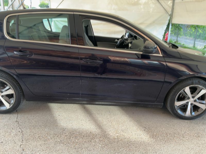Peugeot 308 1.6 Blue-HDi Allure 2016 – снимка на щета