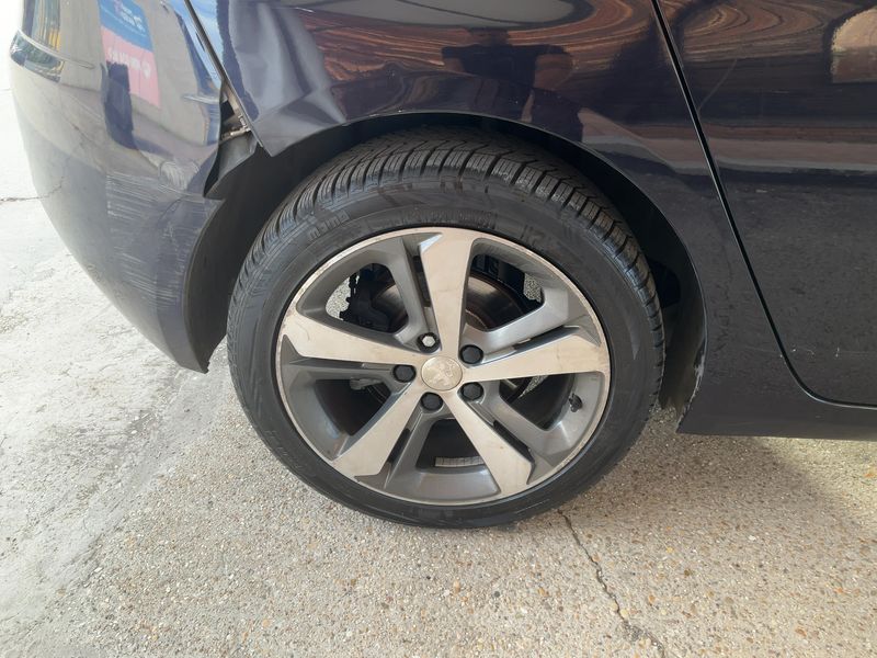 Peugeot 308 1.6 Blue-HDi Allure 2016 – снимка на щета