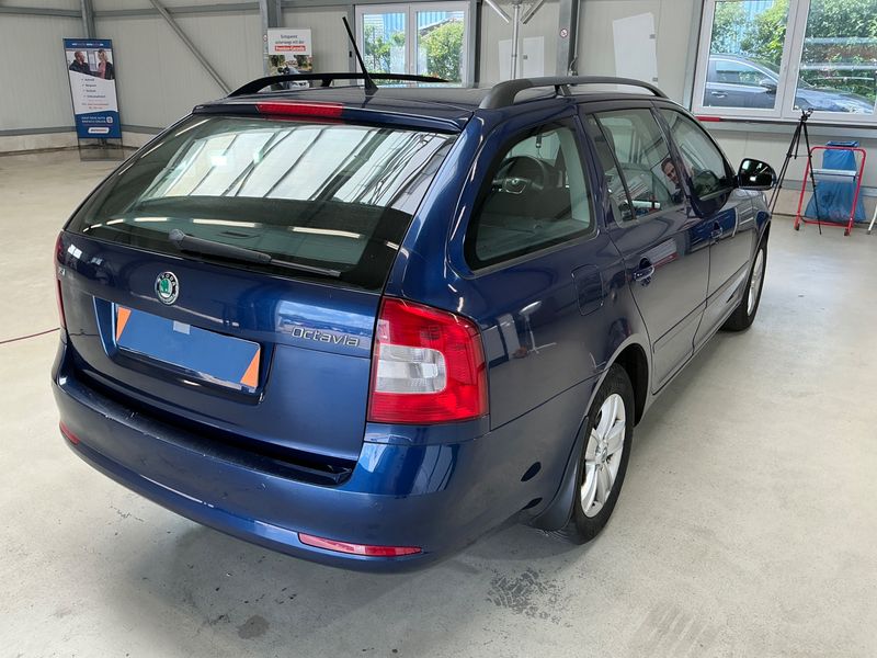 Skoda Octavia 1.4 TSI Ambiente 2011 – снимка 2