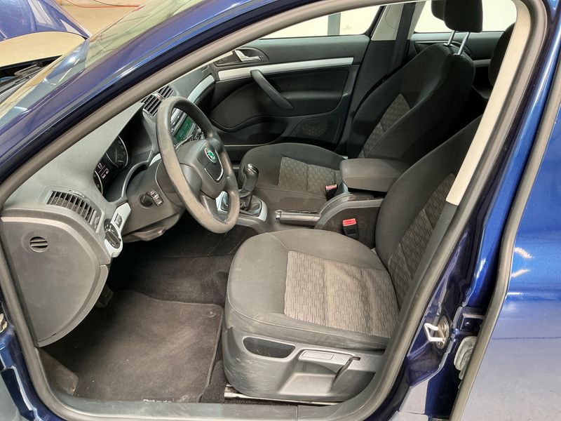Skoda Octavia 1.4 TSI Ambiente 2011 – снимка 3
