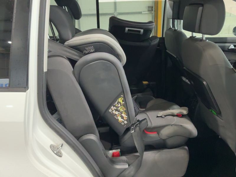 Volkswagen Touran 2.0 TDI Advance 2014 – снимка 14