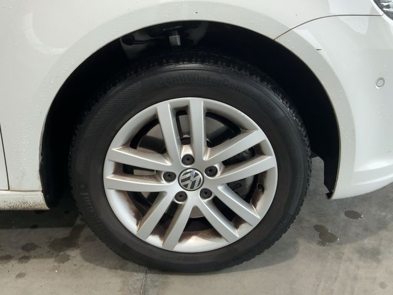 Volkswagen Touran 2.0 TDI Advance 2014 – снимка 20