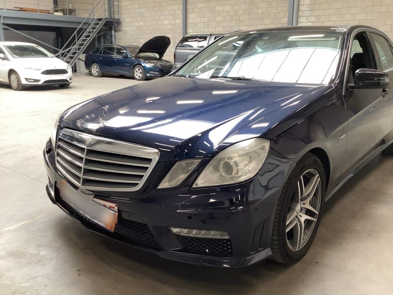 Mercedes-Benz E-Klasse E 250 CDI BlueEfficiency Avantgarde 2011 – снимка 2