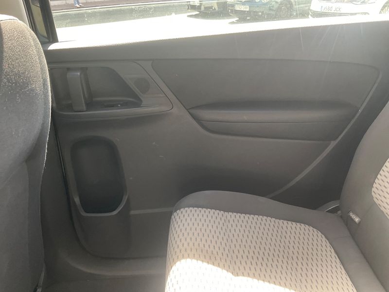 Volkswagen Sharan 2.0 TDI Edition BlueMotion Tech 2013 – снимка 35