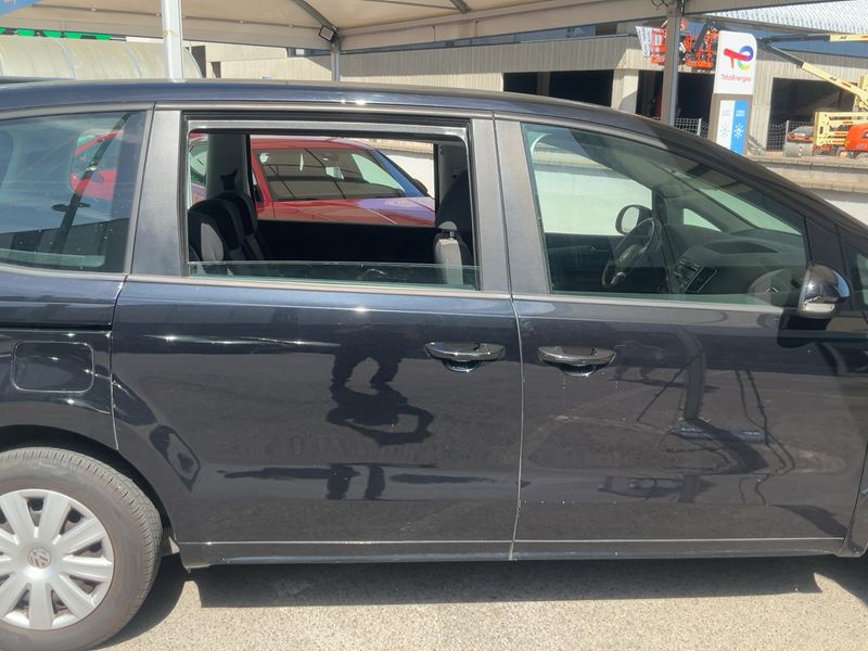 Volkswagen Sharan 2.0 TDI Edition BlueMotion Tech 2013 – снимка 10