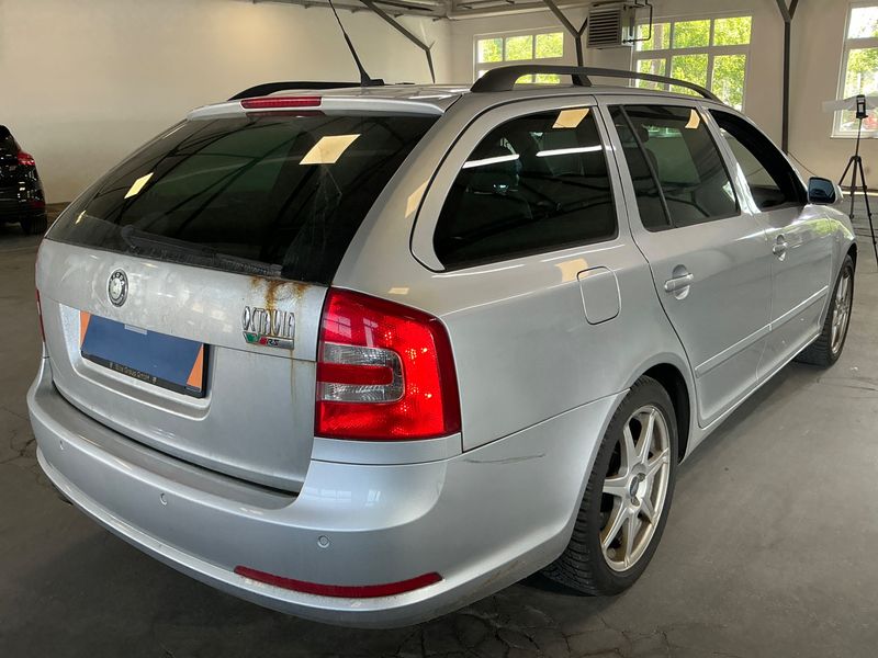 Skoda Octavia 2.0 TDI RS 2008 – снимка 2