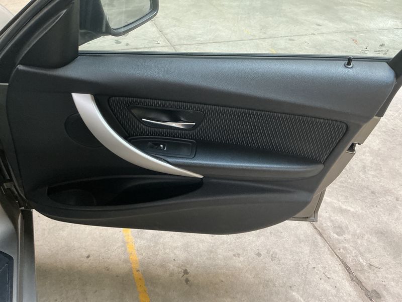 BMW 3er 318d 2015 – снимка 26