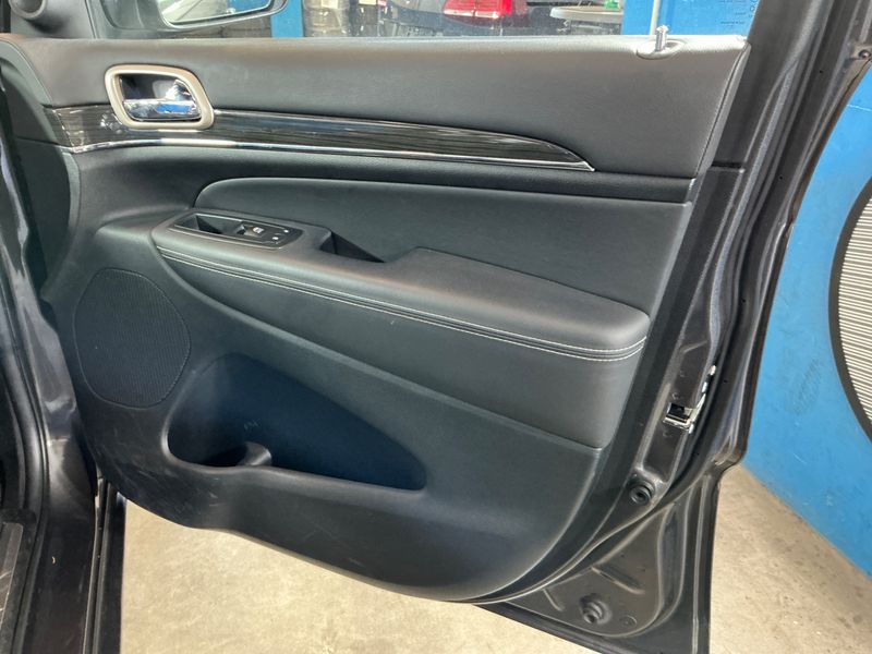 Jeep Grand Cherokee 3.0 CRD Overland 2014 – снимка 31