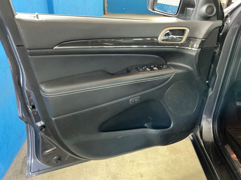 Jeep Grand Cherokee 3.0 CRD Overland 2014 – снимка 27