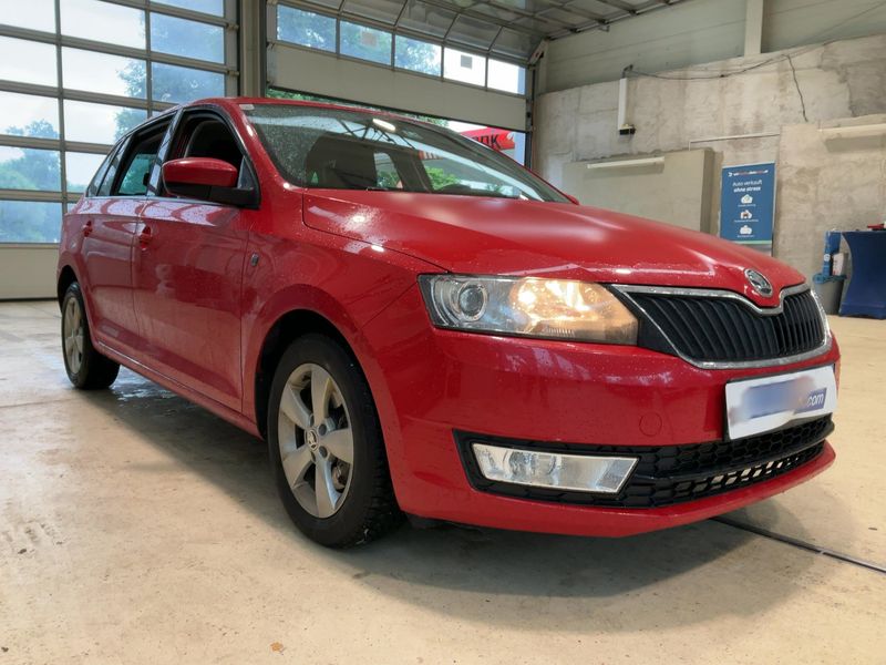 Skoda Rapid Spaceback 1.2 TSI Elegance 2014 – снимка 12