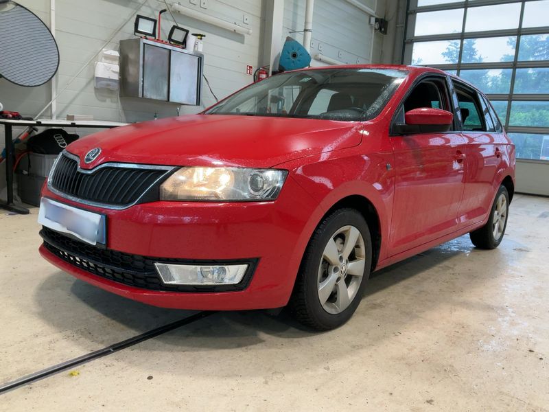 Skoda Rapid Spaceback 1.2 TSI Elegance 2014 – снимка 2