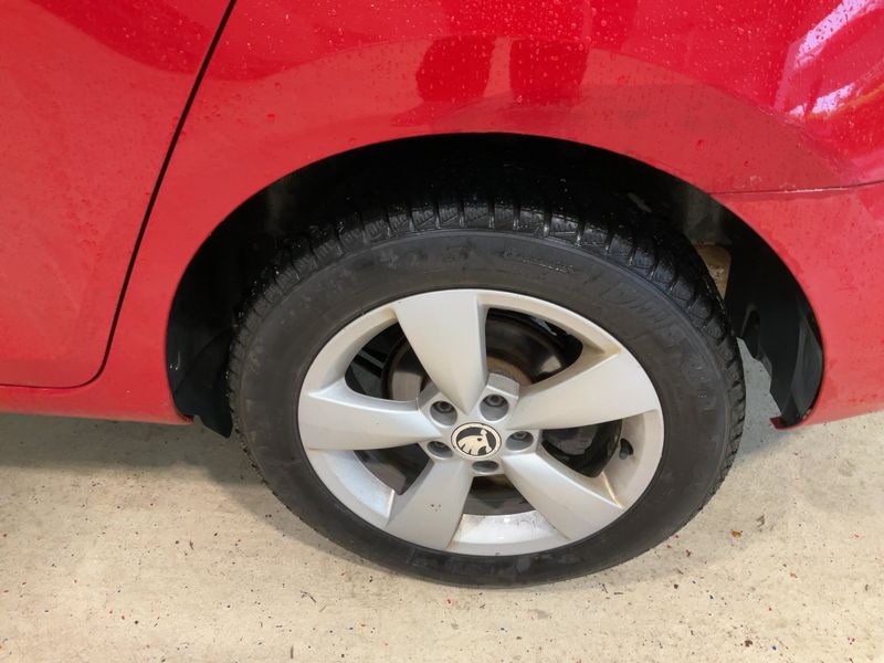 Skoda Rapid Spaceback 1.2 TSI Elegance 2014 – снимка 5