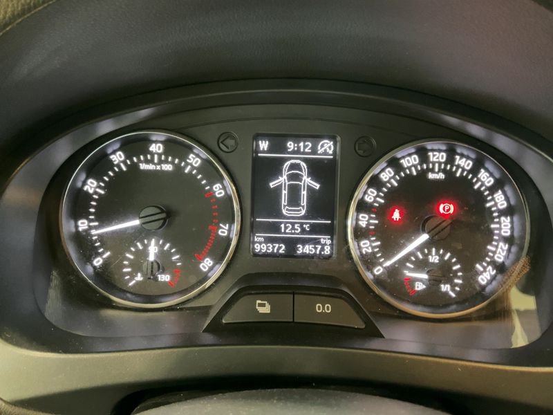 Skoda Rapid Spaceback 1.2 TSI Elegance 2014 – снимка 18