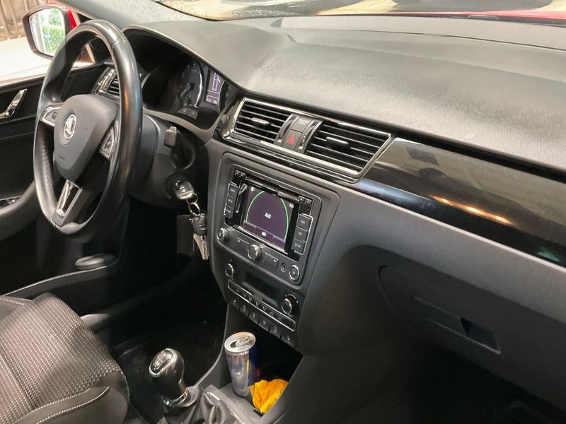 Skoda Rapid Spaceback 1.2 TSI Elegance 2014 – снимка 32
