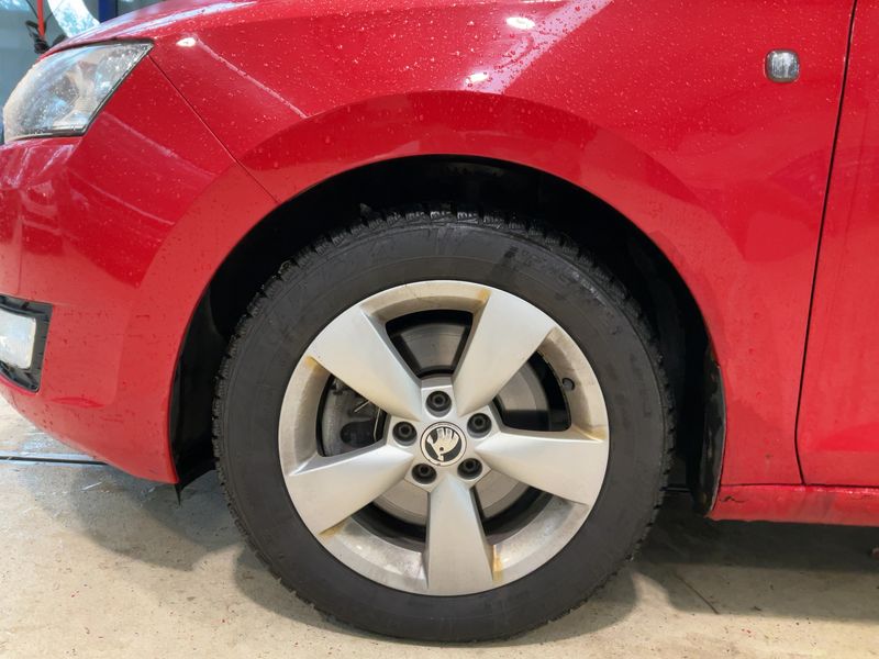 Skoda Rapid Spaceback 1.2 TSI Elegance 2014 – снимка 3