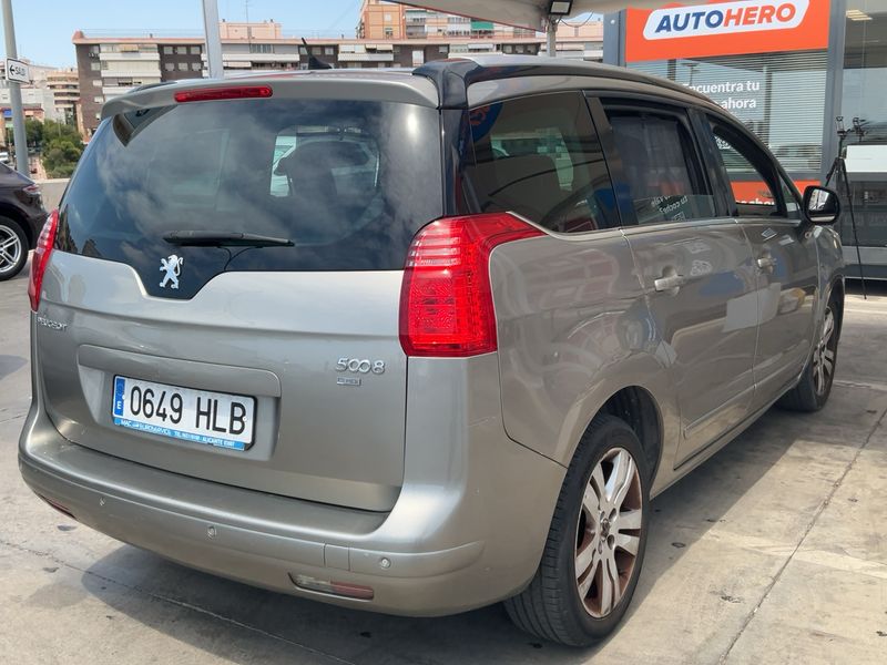 Peugeot 5008 1.6 HDi Allure 2012 – снимка 8