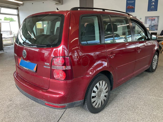 Volkswagen Touran 1.9 TDI Trendline BlueMotion Tech 2009 – снимка 2