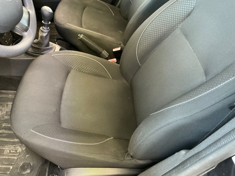 Dacia Duster 1.5 dCi Ambiance Family 4x2 2016 – снимка 33