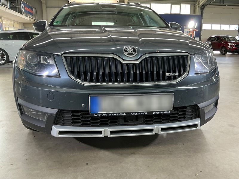 Skoda Octavia 2.0 TDI Scout 4x4 2015 – снимка 35