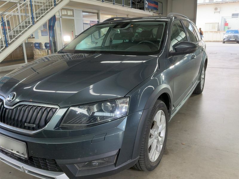 Skoda Octavia 2.0 TDI Scout 4x4 2015 – снимка 1