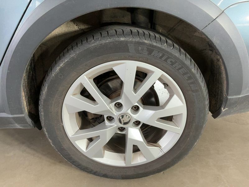 Skoda Octavia 2.0 TDI Scout 4x4 2015 – снимка 5