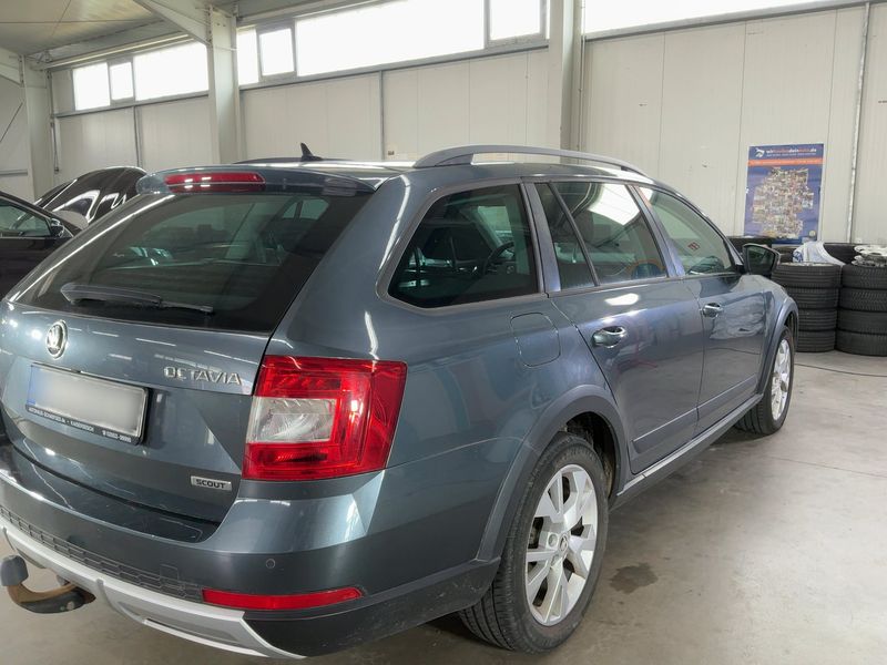 Skoda Octavia 2.0 TDI Scout 4x4 2015 – снимка 8