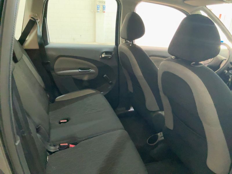 Citroen C3 Picasso 1.4 VTi Benzin / LPG Seduction 2014 – снимка 19