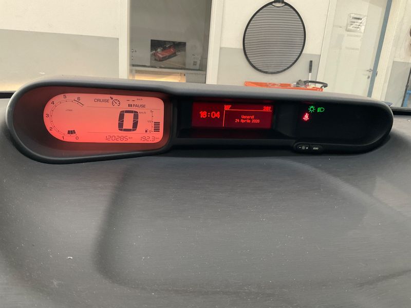 Citroen C3 Picasso 1.4 VTi Benzin / LPG Seduction 2014 – снимка 18