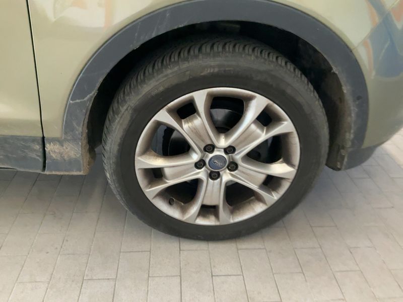 Ford Kuga 1.6 EcoBoost Titanium 2014 – снимка 11