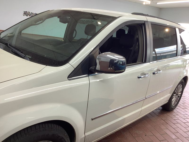 Lancia Voyager 2.8 JTDM Gold 2012 – снимка 4